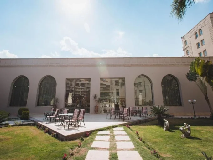 Grand Pyramids Hotel
