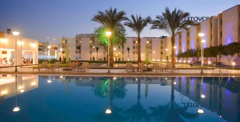 flatbnb - فندق نوفوتيل المطار فندق نوفوتيل المطار