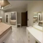 Villa with a swimming pool in Sheikh Zayed