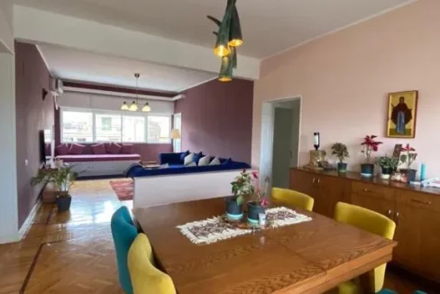 شقة مفروشة في ميدان لبنان