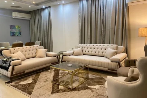 Hotel apartment in Sheikh Zayed